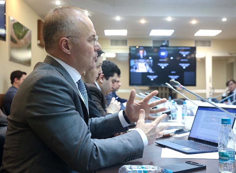 Член Комитета по охране здоровья Михаил Кизеев