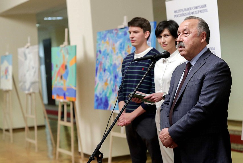 Заместитель Председателя Комитета по физической культуре, спорту, туризму и делам молодежи Валерий Газзаев