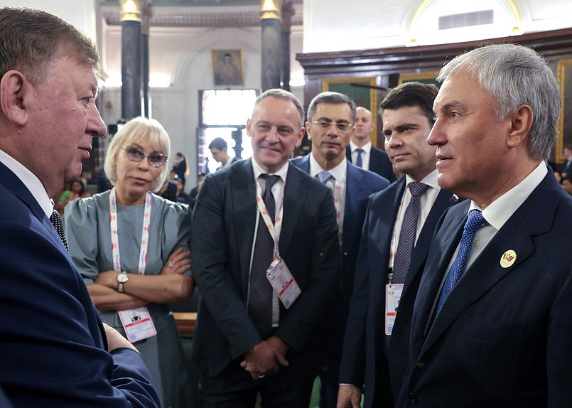 Chairman of the State Duma Vyacheslav Volodin, Chairman of the Committee on Agrarian Issues Vladimir Kashin,First Deputy Chairwoman of the Committee on Economic Policy Nadezhda Shkolkina, Chairman of the Committee on Digital Development and Artificial Intelligence Alexander Sidyakin, Chairman of the Committee on Industry and Trade Vladimir Gutenev and Chairman of the Committee on Information Policy, Information Technologies and Communications Sergey Boyarsky. The 12th International BRICS Parliamentary Forum