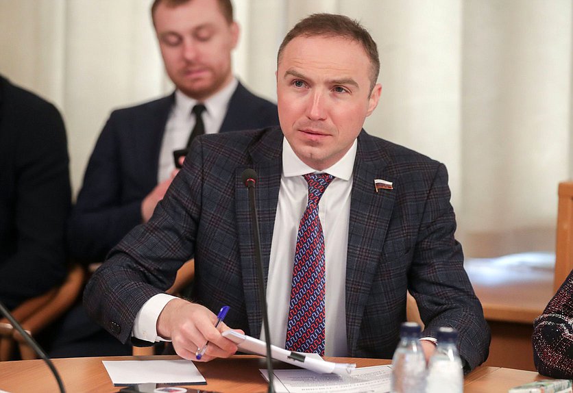 Заместитель Председателя Комитета по развитию Дальнего Востока и Арктики Антон Басанский