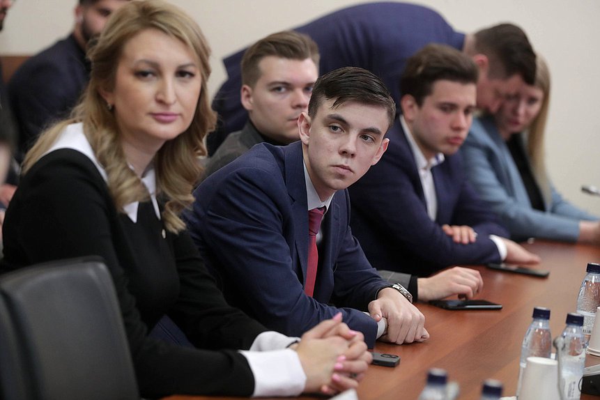 Встреча представителей Комитета по науке и высшему образованию с членами Молодежного парламента