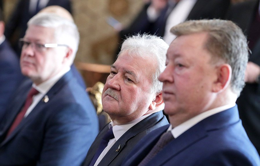Chairman of the Committee on Transport and Development of Transport Infrastructure Evgeny Moskvichev and Chairman of the Committee on Agrarian Issues Vladimir Kashin