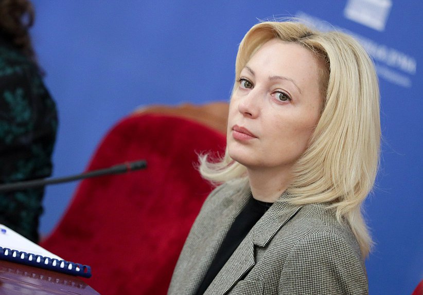 Reunión de la Comisión Parlamentaria de investigación de los actos delictivos cometidos contra niños por el régimen de Kiev