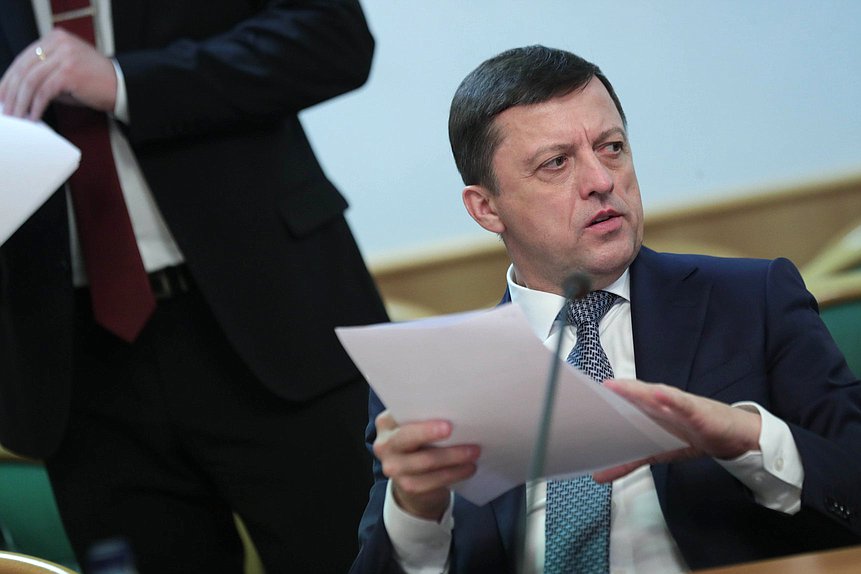 Заместитель руководителя Федерального агентства по рыболовству Михаил Иваник