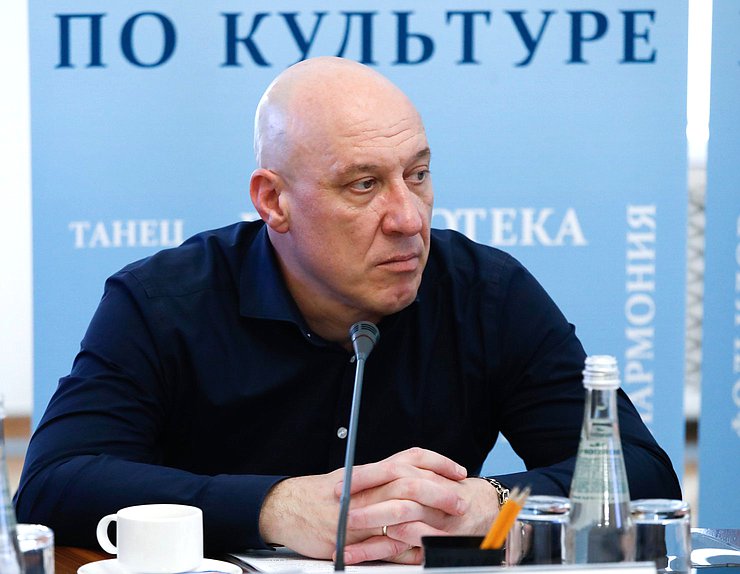 Первый заместитель Председателя Комитета по культуре Денис Майданов