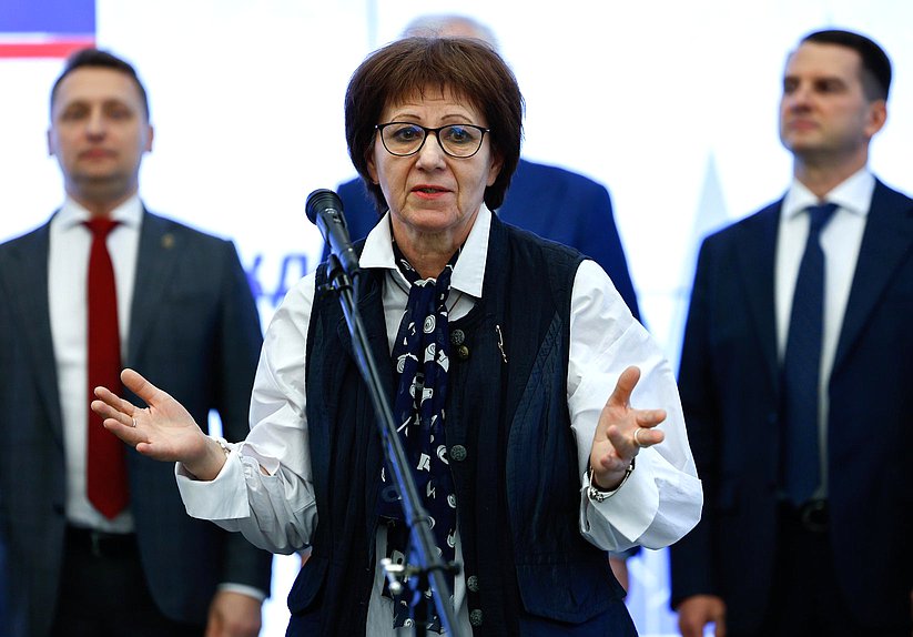 Открытие выставки детских рисунков «Светлое Рождество: детские образы веры и надежды»