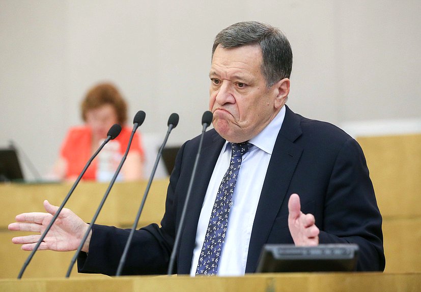 Председатель Комитета по бюджету и налогам Андрей Макаров