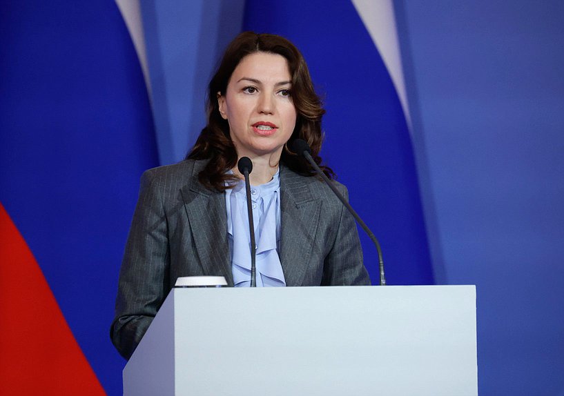 Первый заместитель Председателя Комитета по государственному строительству и законодательству Ирина Панькина