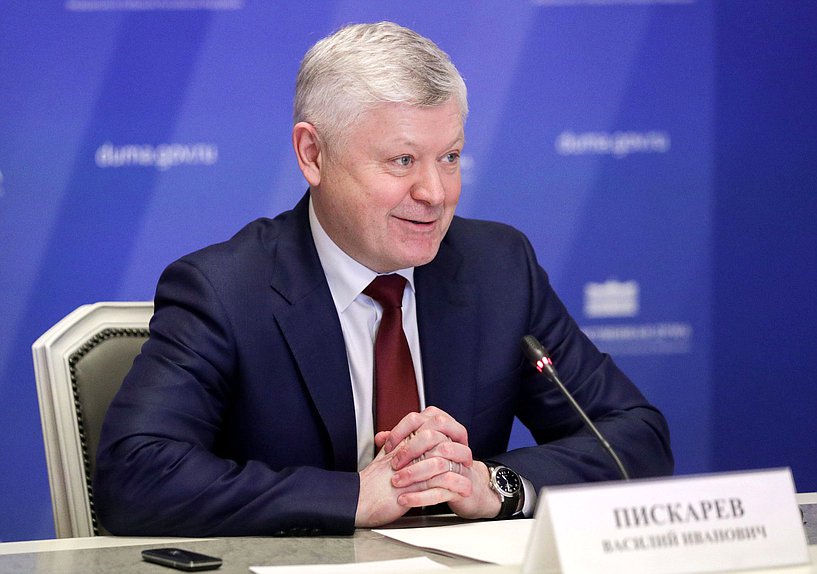 Председатель Комитета по безопасности и противодействию коррупции Василий Пискарев