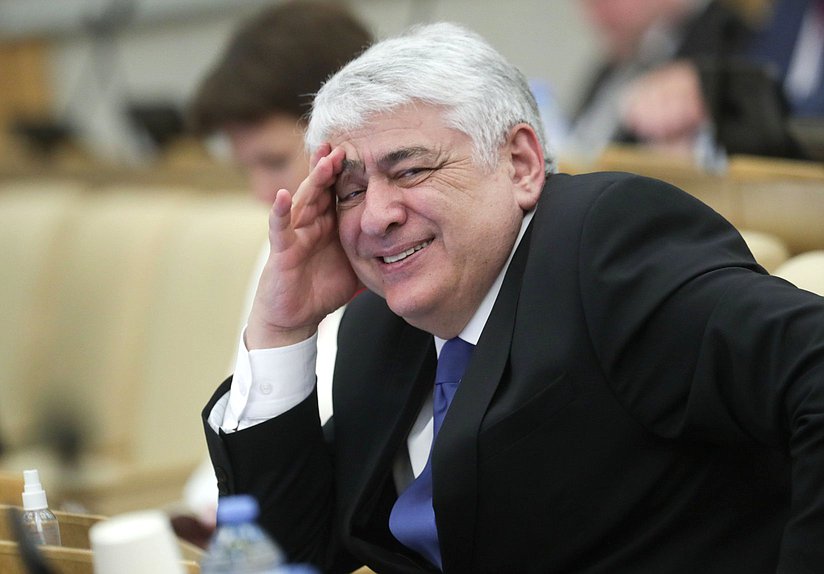 Председатель Комиссии по вопросам контроля за достоверностью сведений о доходах, об имуществе и обязательствах имущественного характера, представляемых депутатами Государственной Думы, и мандатным вопросам Отари Аршба