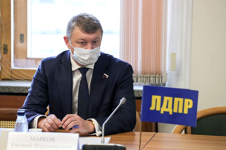 Заместитель Председателя Комитета по экологии, природным ресурсам и охране окружающей среды Евгений Марков
