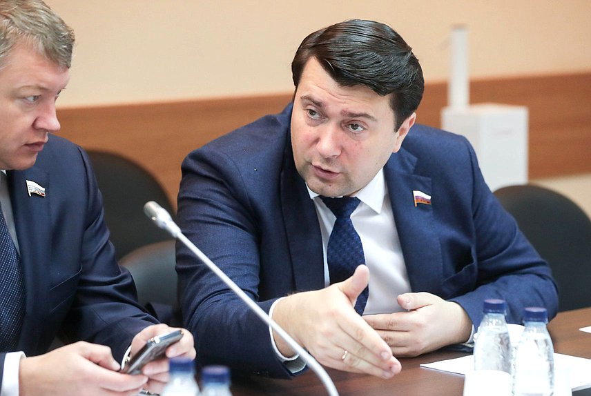 Заместитель Председателя Комитета по экологии, природным ресурсам и охране окружающей среды Олег Лебедев