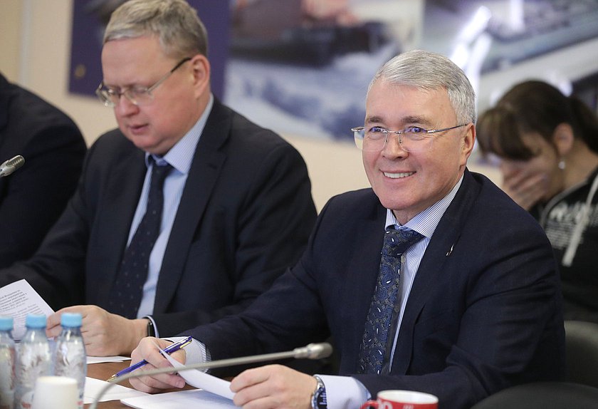 Член Комитета по экономической политике Эдуард Кузнецов