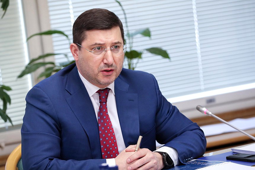 Первый заместитель Министра РФ по развитию Дальнего Востока и Арктики Гаджимагомед Гусейнов