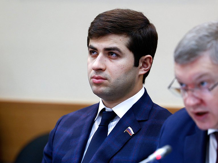 Член Комитета по экологии, природным ресурсам и охране окружающей среды Солтан Узденов