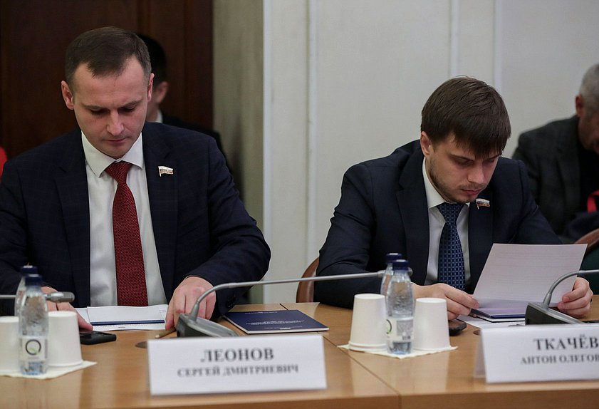 Deputy Chairman of the Committee on Health Protection Sergey Leonov and member of the Committee on Informational Policy, Technologies and Communications Anton Tkachev
