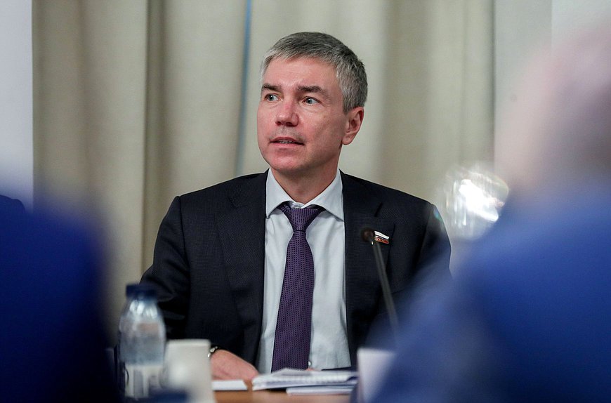 Член Комитета по физической культуре и спорту Евгений Ревенко