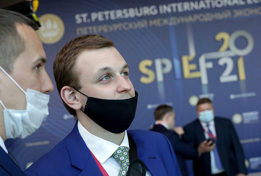 Первый заместитель Председателя Комитета по природным ресурсам, собственности и земельным отношениям Василий Власов
