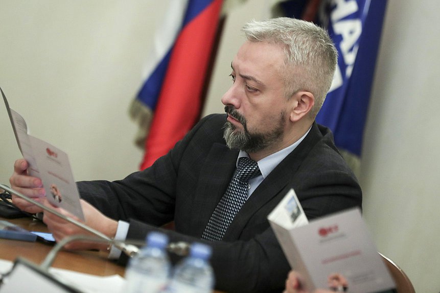 Member of the Committee on International Affairs Evgenii Primakov