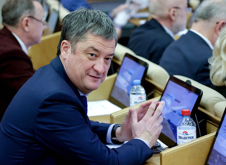 Член Комитета по транспорту и развитию транспортной инфраструктуры Ринат Аюпов