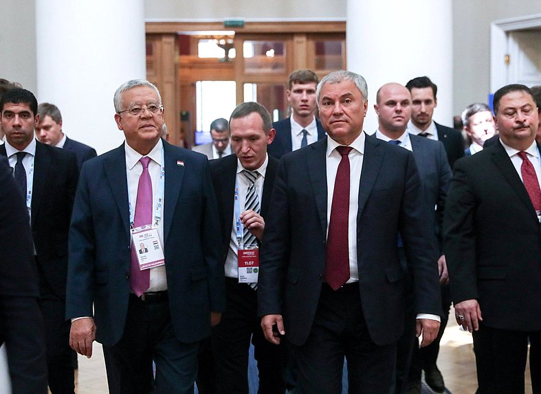 Vyacheslav Volodin, Jefe de la Duma Estatal, y Hanafi Gibaly, Presidente de la Cámara de Diputados de la República Árabe de Egipto