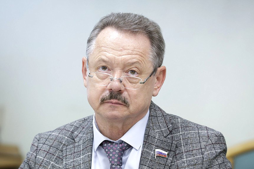 Член Комитета по развитию Дальнего Востока и Арктики Владимир Новиков
