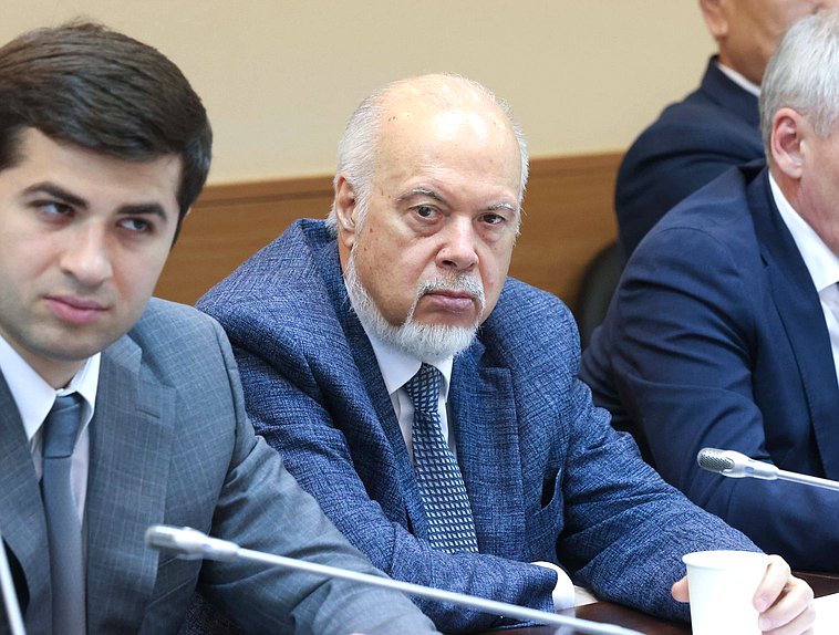 Член Комитета по экологии, природным ресурсам и охране окружающей среды Вадим Шувалов