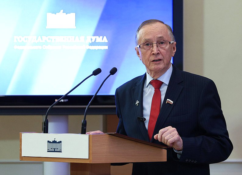 Первый заместитель Председателя Комитета по развитию гражданского общества, вопросам общественных и религиозных объединений Николай Бурляев