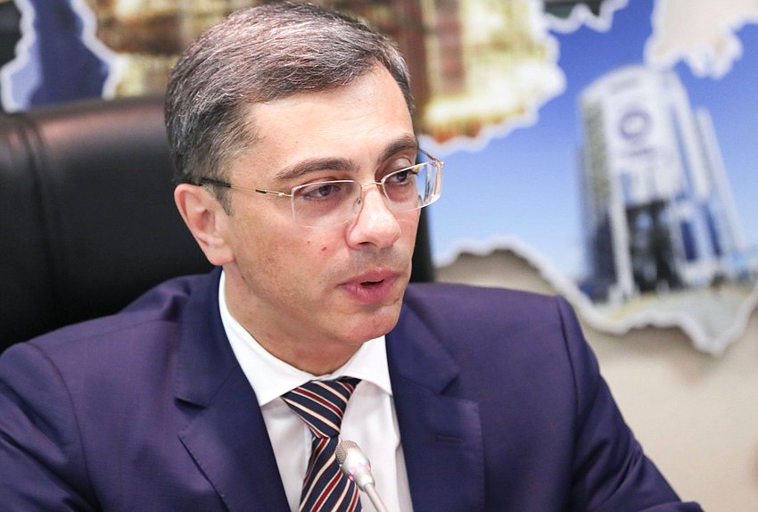 Председатель Комитета по промышленности и торговле Владимир Гутенев