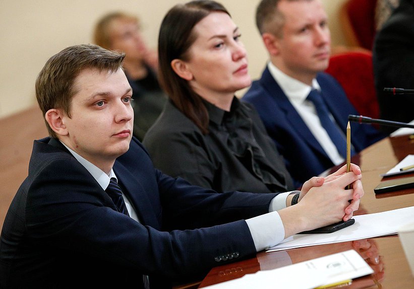 Круглый стол Комитета по туризму и развитию туристической инфраструктуры на тему «Туристический сезон 2022 года в РФ. Новые реалии и вызовы»