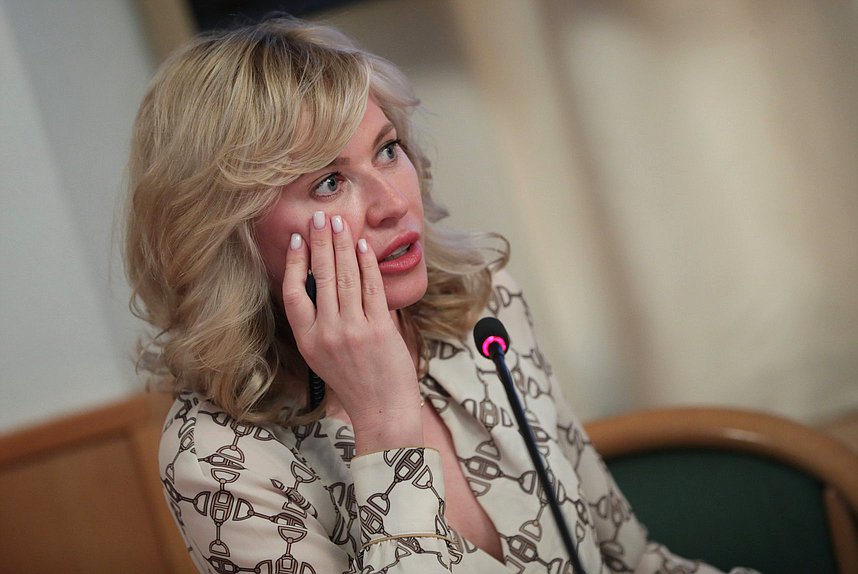 Член Комитета по труду, социальной политике и делам ветеранов Екатерина Стенякина