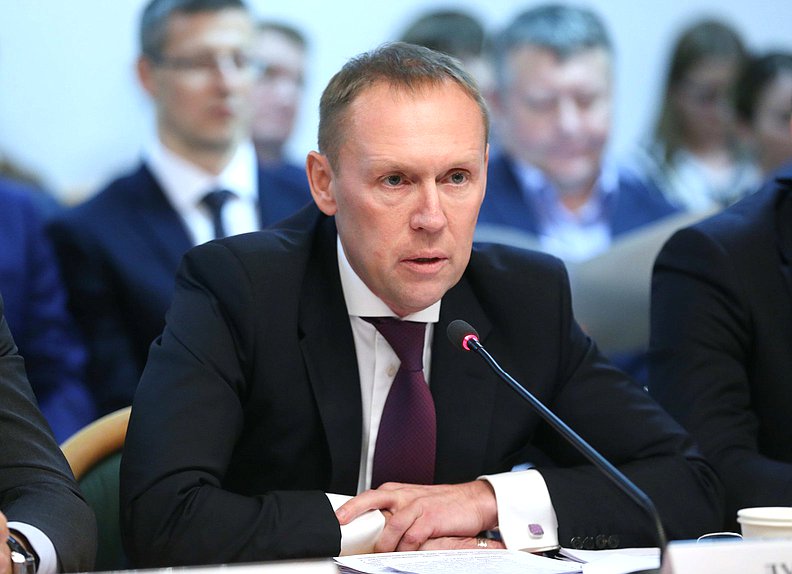 Член Комитета по безопасности и противодействию коррупции Андрей Луговой