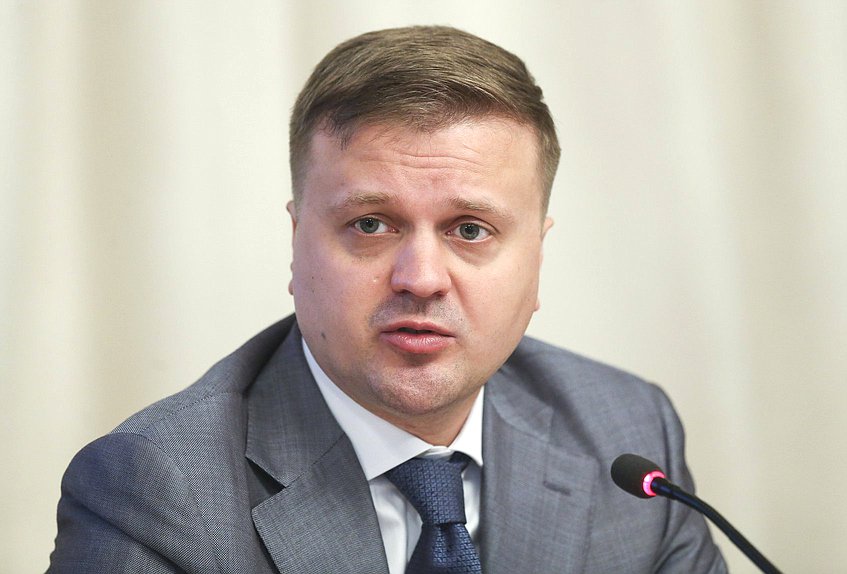 Председатель Комитета по федеративному устройству и вопросам местного самоуправления Алексей Диденко