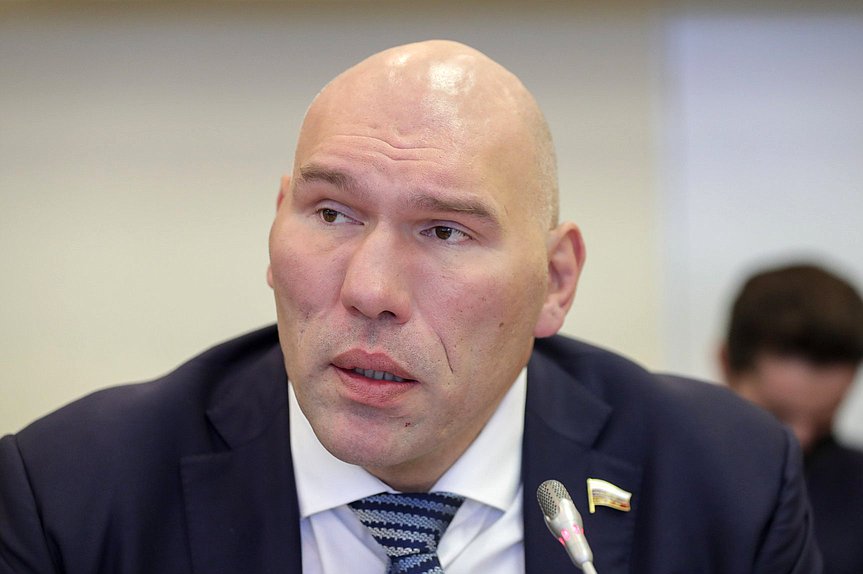 Первый заместитель Председателя Комитета по туризму и развитию туристической инфраструктуры Николай Валуев