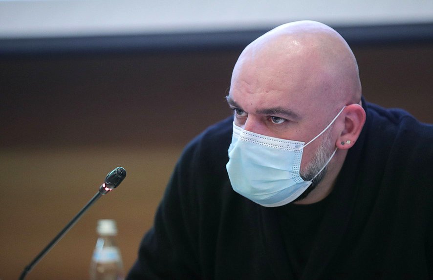 Главный врач ГБУЗ «Городская клиническая больница №40» Денис Проценко