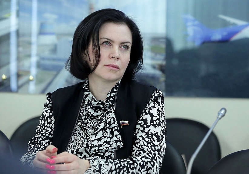 Член Комитета по промышленности и торговле Мария Василькова