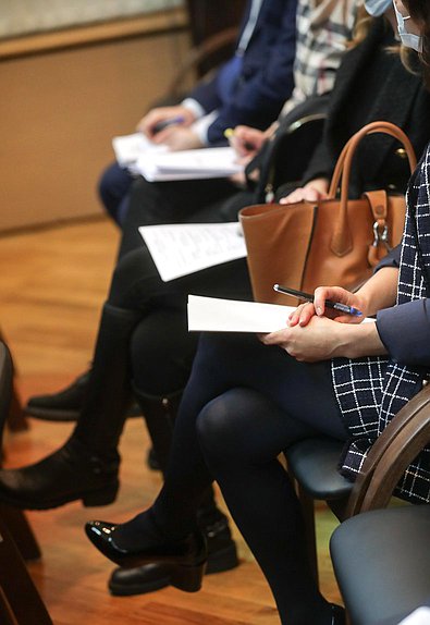 Заседание Комитета по экологии, природным ресурсам и охране окружающей среды
