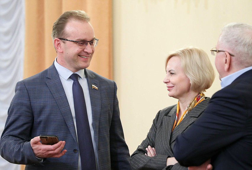 Член Комитета по охране здоровья Михаил Кизеев