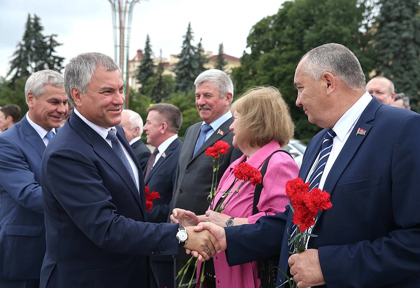 Chairman of the State Duma Viacheslav Volodin at the Ceremony of wreath laying to the the Victory Monument in Minsk