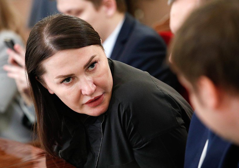 Круглый стол Комитета по туризму и развитию туристической инфраструктуры на тему «Туристический сезон 2022 года в РФ. Новые реалии и вызовы»