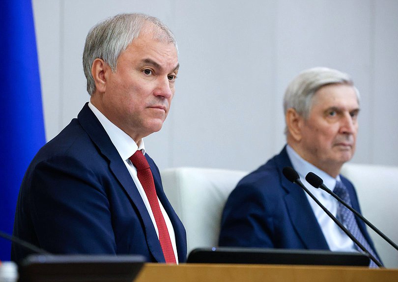 Председатель Государственной Думы Вячеслав Володин и Первый заместитель Председателя Государственной Думы Иван Мельников
