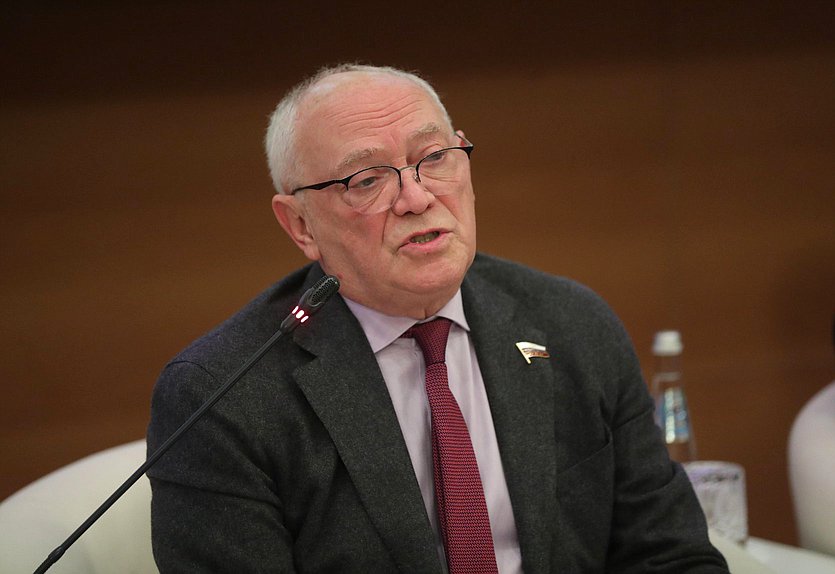 Президент ФГБУ «Национальный медицинский исследовательский центр детской гематологии, онкологии и иммунологии им. Дмитрия Рогачева» Александр Румянцев