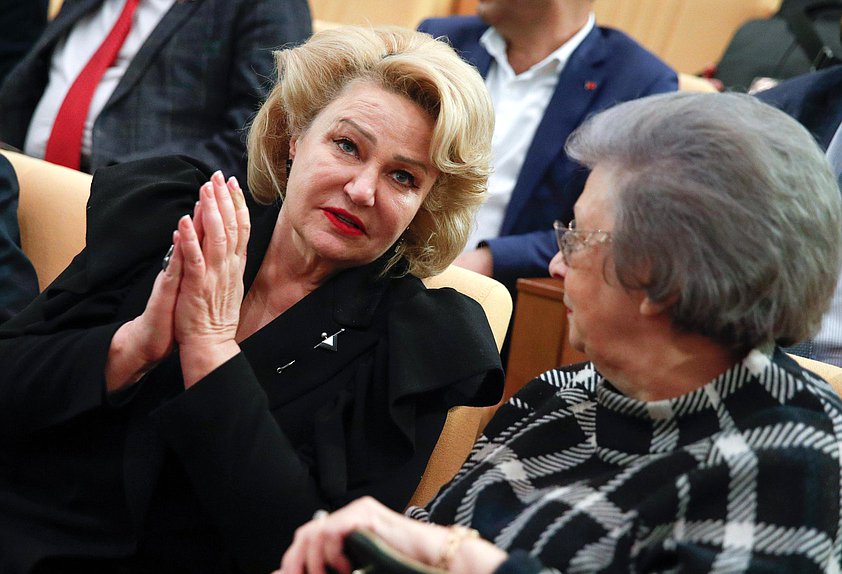 Председатель Комитета по вопросам семьи, женщин и детей Нина Останина