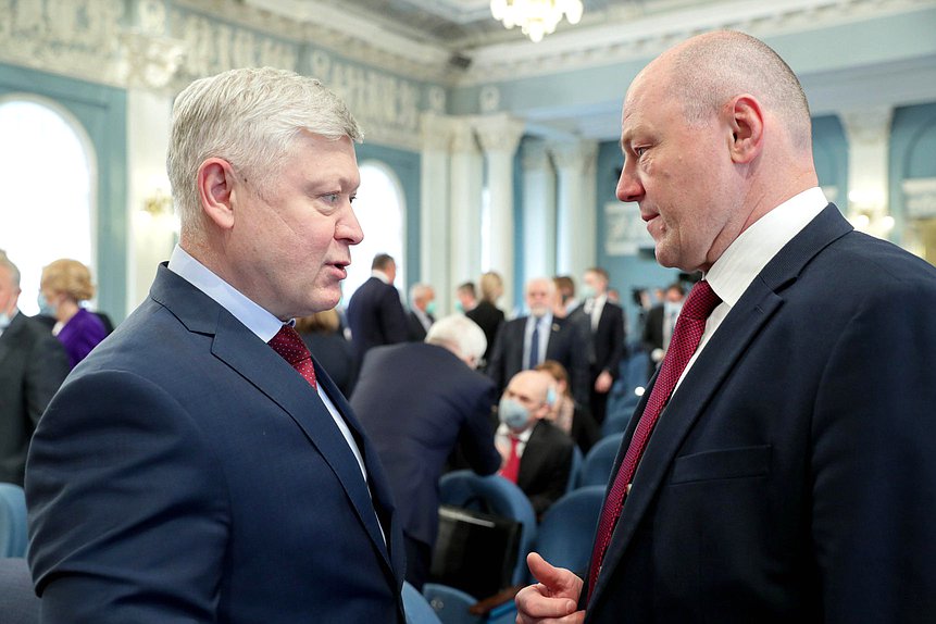 Председатель Комитета по безопасности и противодействию коррупции Василий Пискарев