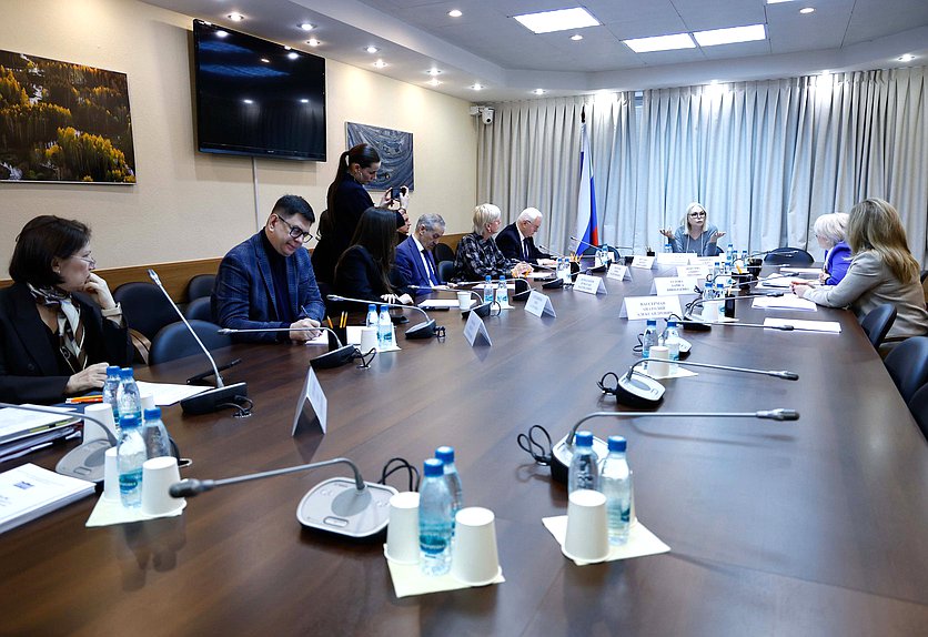 Заседание Комитета по просвещению