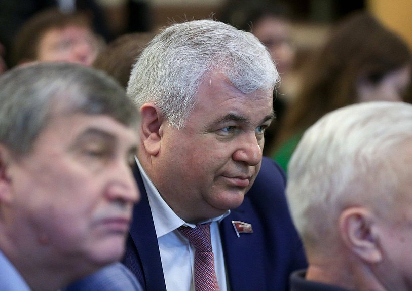 Член Комитета по делам СНГ, евразийской интеграции и связям с соотечественниками Казбек Тайсаев
