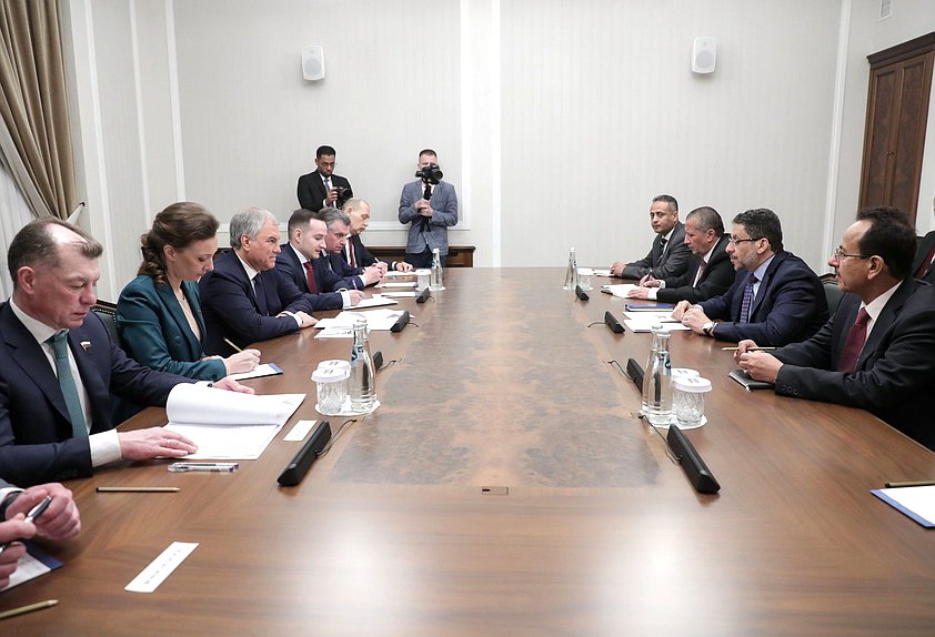 Reunión del Jefe de la Duma Estatal Vyacheslav Volodin con el Presidente del Consejo de Ministros, Ministro de Relaciones Exteriores de la República de Yemen Ahmed Awad Ben Mubarak