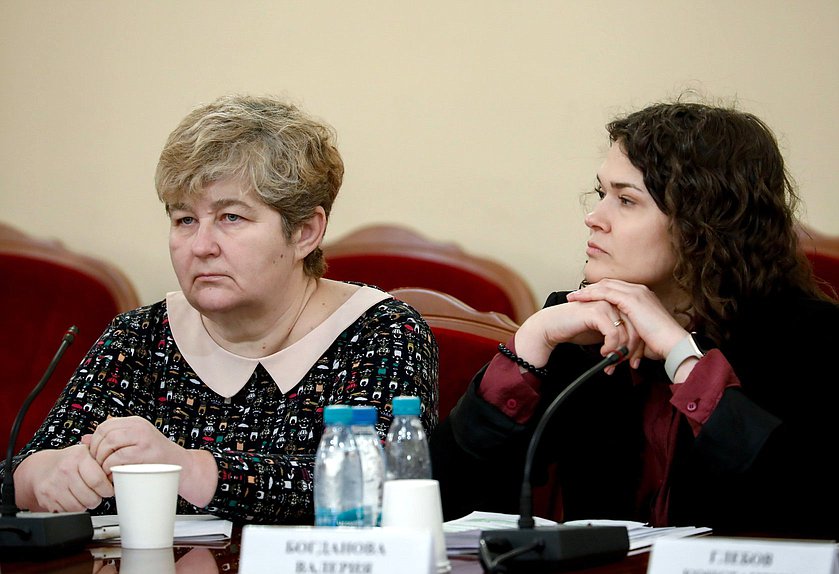 Круглый стол Комитета по охране здоровья на тему «О мерах совершенствования организации медицинской помощи с целью достижения ключевых показателей федерального проекта «Борьба с гепатитом С и минимизация рисков распространения данного заболевания»