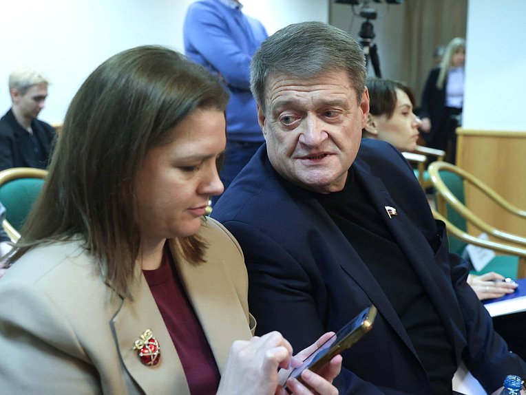 Член Комитета по вопросам собственности, земельным и имущественным отношениям Алексей Ткачев