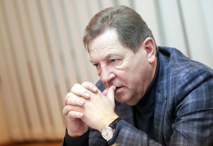 Заместитель Председателя Комитета по природным ресурсам, собственности и земельным отношениям Михаил Кузьмин